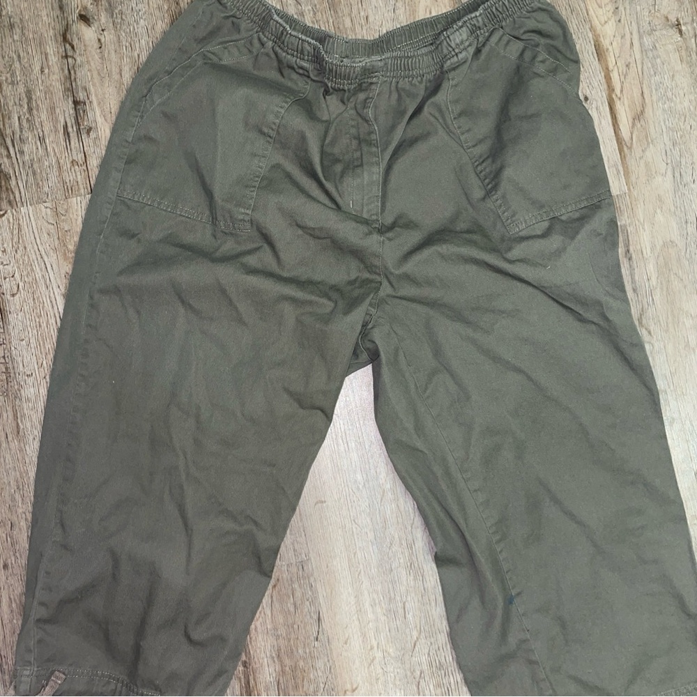 Classic Elements Olive Green Capris